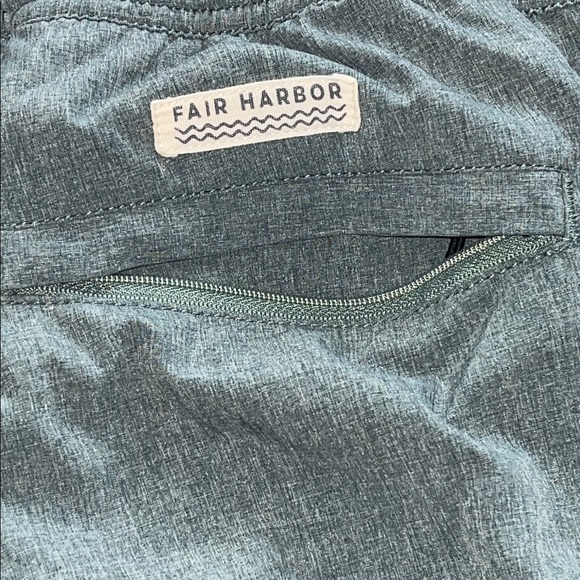 Fair Harbor men’s The One Short (Liner) – Green swim trunks size large - Picture 9 of 10